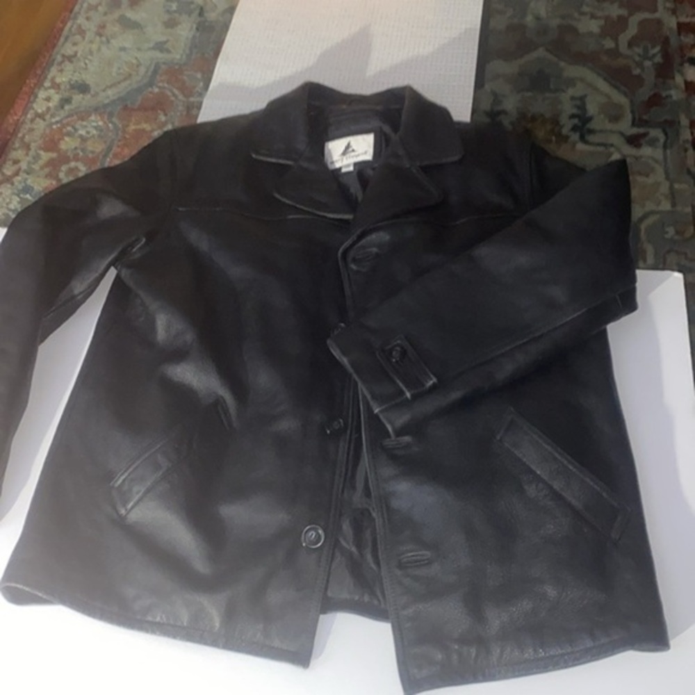 Misty Harbor black 100%leather jacket L